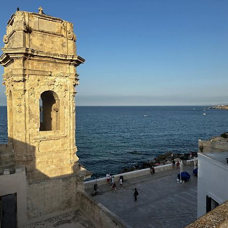 Casa Vacanze San Salvatore Centro Storico Monopoli Luaran gambar